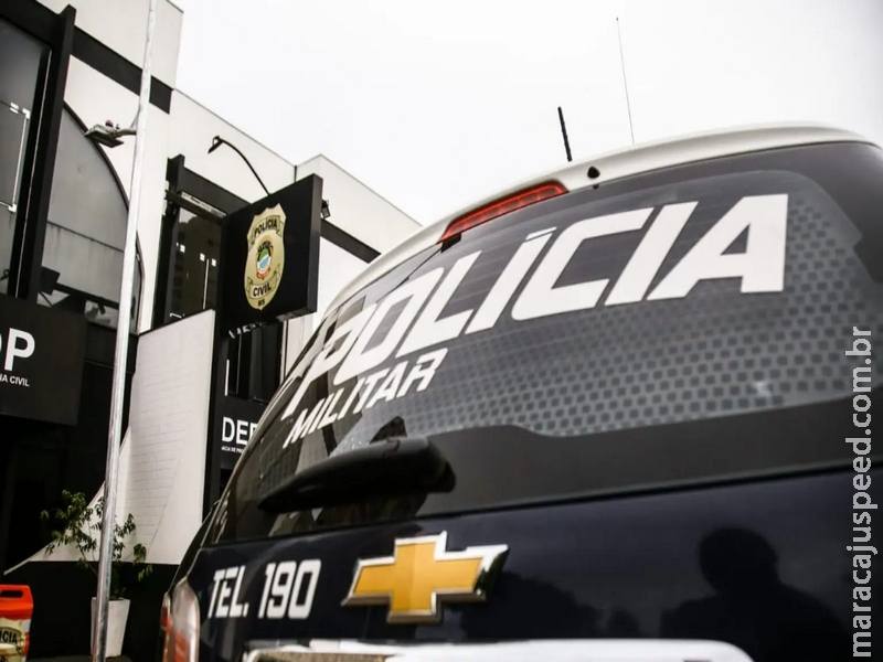 Motorista bêbado dorme ao volante e derruba poste no Residencial Búzios
