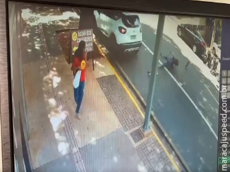 Motorista que atropelou e matou mulher paga fiança de R$ 7 mil e ganha liberdade