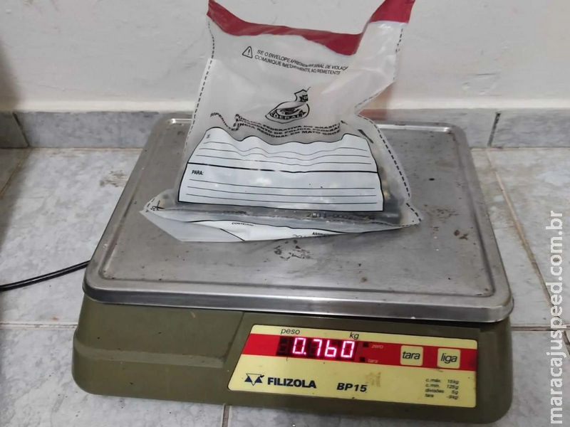 Passageira é detida em aeroporto com 130 cápsulas de cocaína no estômago