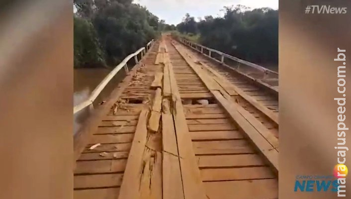Ponte sobre o rio Anhanduí ameaça desabar a qualquer momento