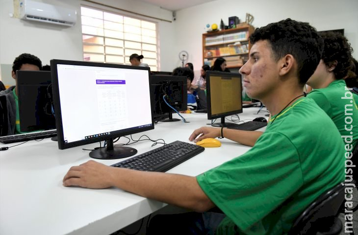 Presente em 72 cidades, escolas de tempo integral conquistam pais, alunos e professores na rede estadual Presente em 72 cidades, escolas de tempo integral conquistam pais, alunos e professores na rede estadual