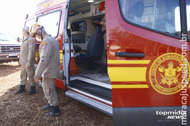 Rapaz é espancado por fazer xixi atrás de banheiro químico da Afonso Pena Rapaz é espancado por fazer xixi atrás de banheiro químico da Afonso Pena