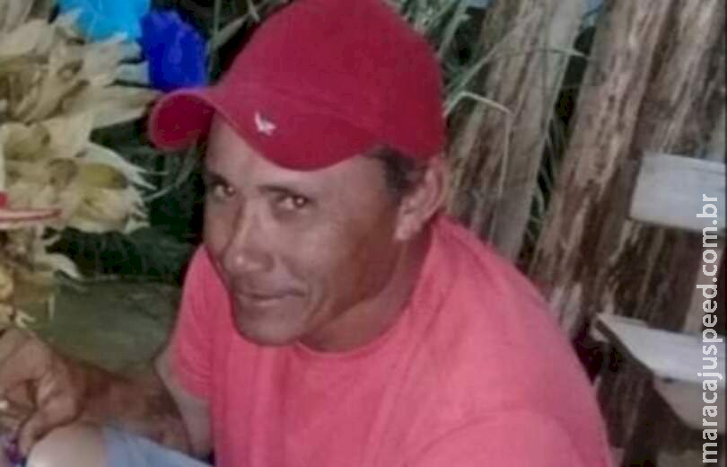 Tratorista morre após ser agredido a pauladas em bar por colega de trabalho Tratorista morre após ser agredido a pauladas em bar por colega de trabalho