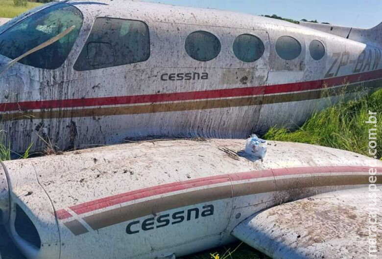 Aeronave com políticos paraguaios faz pouso forçado próximo a região de fronteira Aeronave com políticos paraguaios faz pouso forçado próximo a região de fronteira