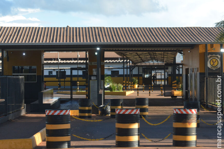 Agentes penais desarmados em presídios correm risco de vida