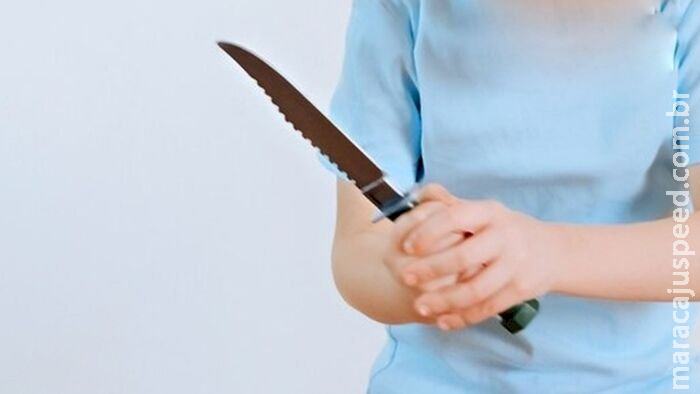 Aluna leva canivete para furar coleguinhas em escola de Campo Grande