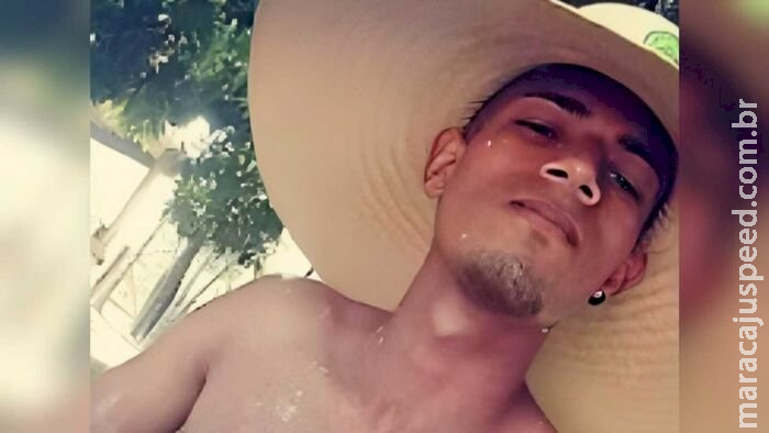 Amigos lamentam morte de jovem atropelado na BR-163: 