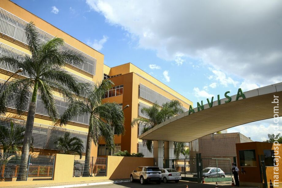 Anvisa flexibiliza uso de máscaras em hospitais