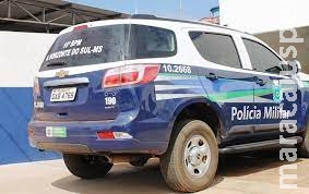 Bandidos tentam sequestrar e roubar taxista durante corrida