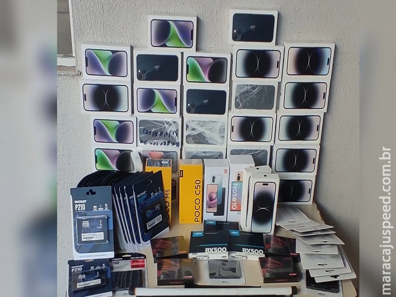 Carga de R$ 350 mil em celulares e produtos paraguaios é apreendida em carro alugado na MS-164 Carga de R$ 350 mil em celulares e produtos paraguaios é apreendida em carro alugado na MS-164