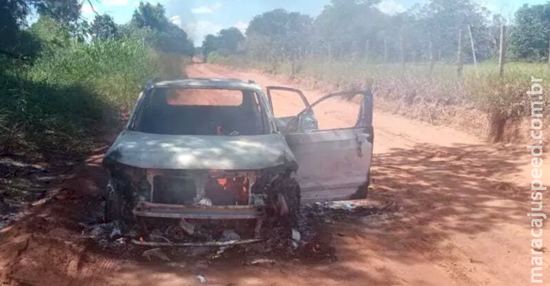 Carro encontrado queimado em estrada vicinal pode ter sido usado em execução