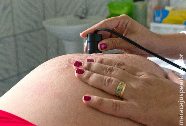 Comissão discute sistema de saúde no contexto da violência obstétrica e morte materna