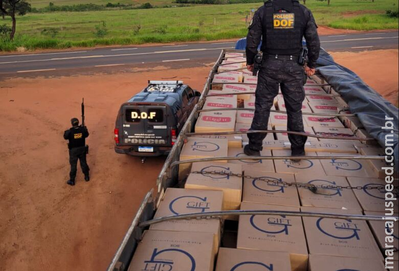 Contrabando de cigarros avaliado em R$ 2 milhões é apreendido Contrabando de cigarros avaliado em R$ 2 milhões é apreendido