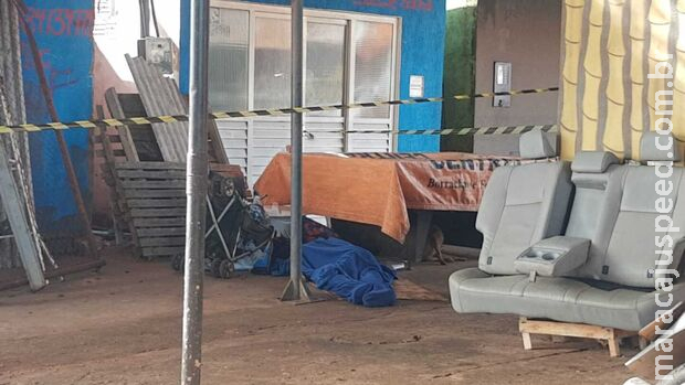 Funcionário chega para trabalhar e encontra homem morto em bar do Estrela Dalva