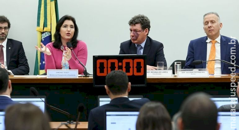 Governo avalia retomar projeto travado no Senado para fazer mudanças no Imposto de Renda Governo avalia retomar projeto travado no Senado para fazer mudanças no Imposto de Renda