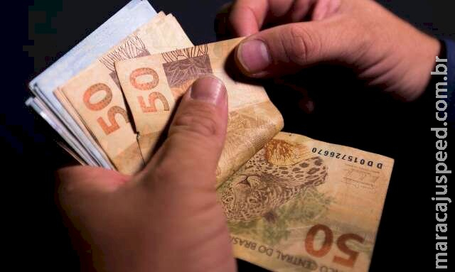 Governo sanciona reajuste de 9% para todos os servidores federais