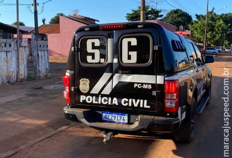 Homem e menores são flagrados traficando drogas em kitnet 