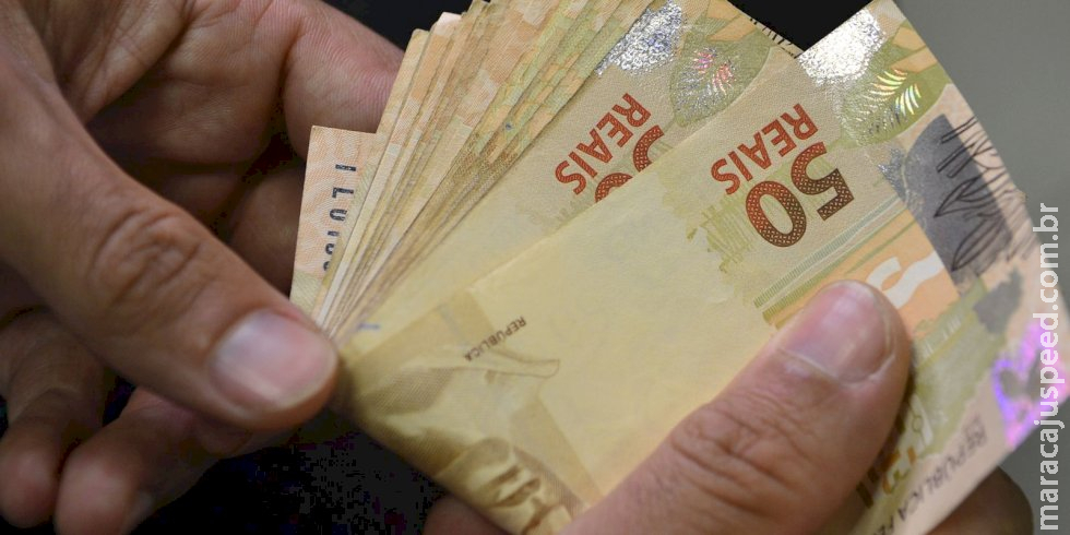 Lula assinará MP do salário mínimo de R$ 1.320 até 1º de maio Lula assinará MP do salário mínimo de R$ 1.320 até 1º de maio