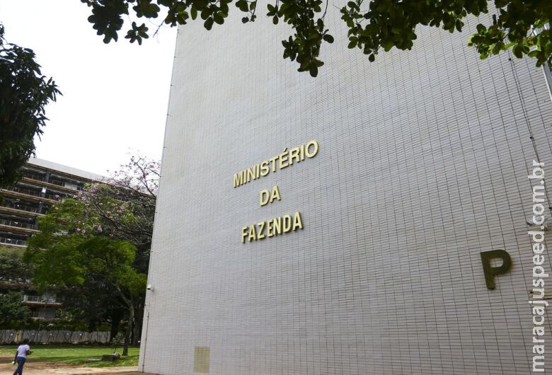 Ministério anuncia medidas para ampliar crédito e investimentos Ministério anuncia medidas para ampliar crédito e investimentos