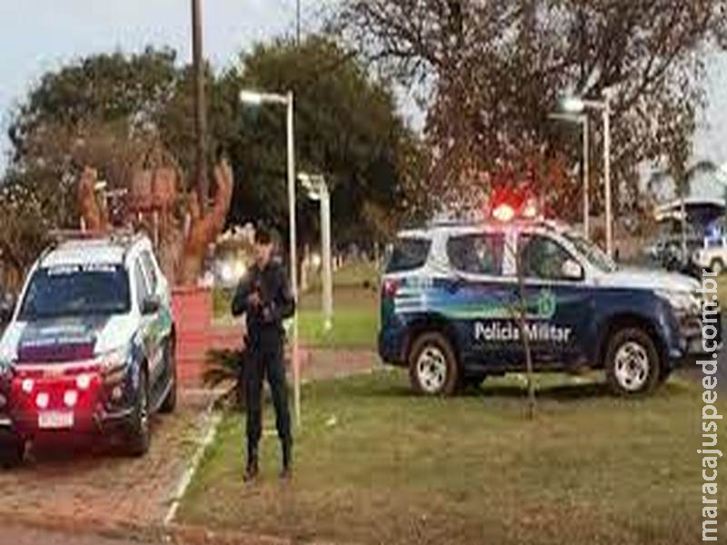 Mulher é presa acusada de desferiu golpes de facão no pescoço do amásio