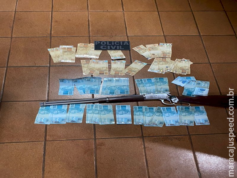 Pai e filho são presos por porte ilegal de arma de fogo; homem ameaçava ex-esposa em Fátima do Sul