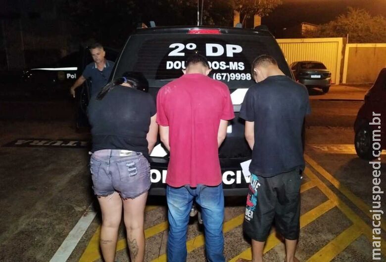 Polícia prende casal que usava menor para vender drogas em Dourados 