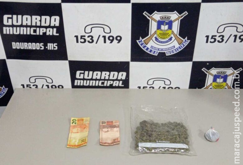 Adolescente é apreendido acusado de traficar maconha na Praça Antônio João