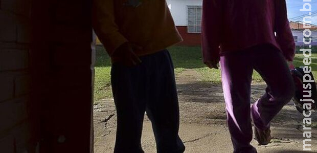 Avô diz que filha espanca e não dá comida aos filhos no Rita Vieira em Campo Grande