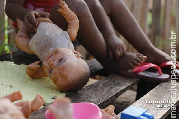 Criança abandonada por pais bêbados está com Conselho Tutelar de Amambai