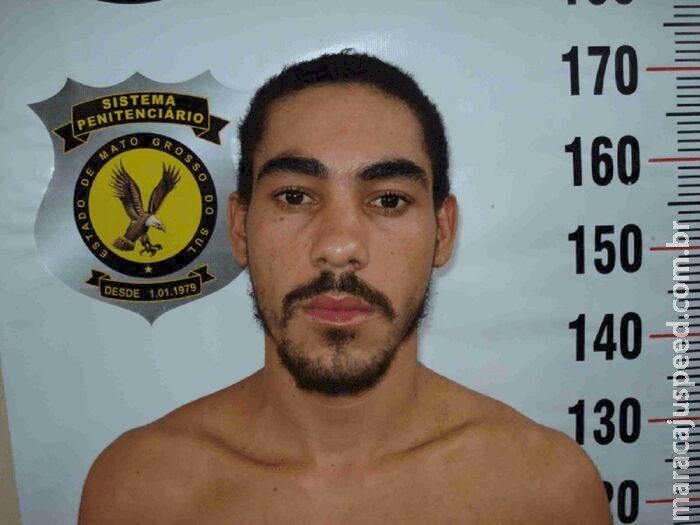 Detento com 90% do corpo queimado com tiner está entre a vida e a morte na Santa Casa