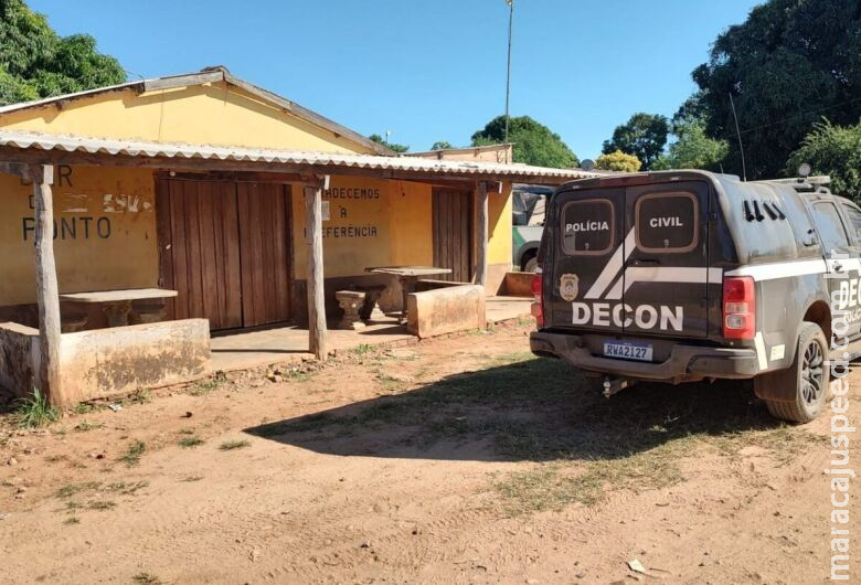 Dono de mercado é preso por vender carne de abate clandestino 
