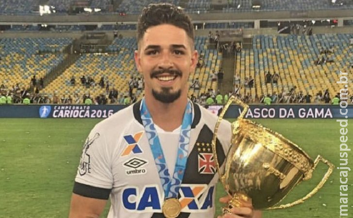 Ex-Vasco, zagueiro Kadu Fernandes morre em acidente de carro aos 28 anos