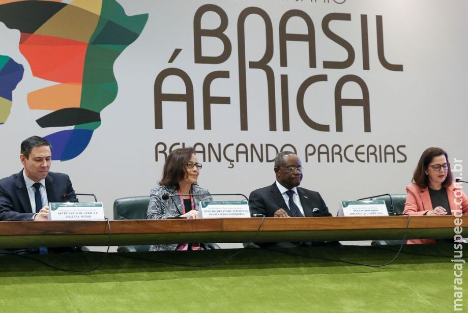 Governo anuncia retomada de parcerias entre Brasil e países africanos