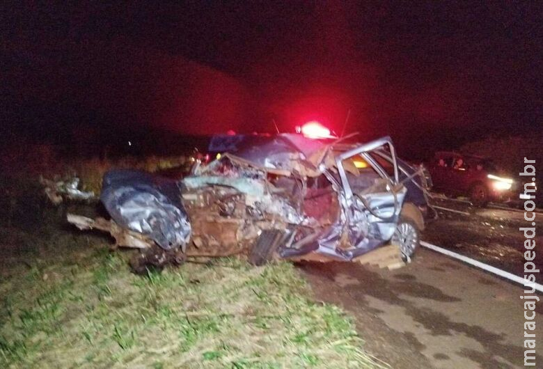 Homem morre preso às ferragens em acidente no trevo de acesso ao Distrito de Indápolis Homem morre preso às ferragens em acidente no trevo de acesso ao Distrito de Indápolis