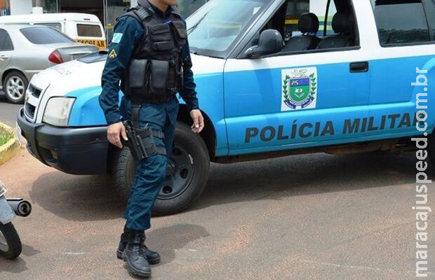 Homem tenta passar a mão em menina em porta de mercearia em Ribas do Rio Pardo 