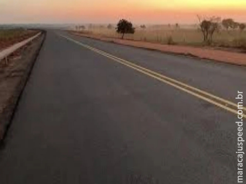 Jovem morre após ser atropelado e arremessado a oito metros na MS-386; motorista fugiu