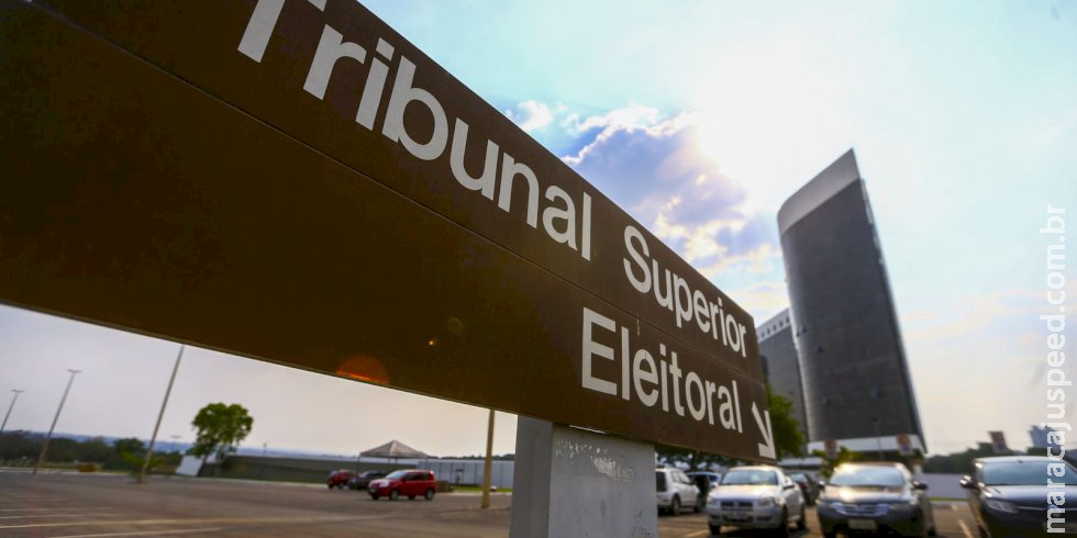 Lula indica dois advogados para ministros do TSE, confirma Moraes