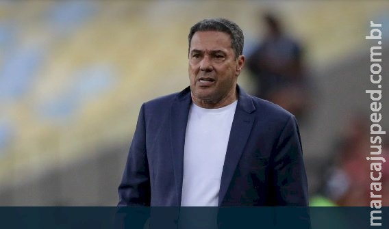 Luxemburgo permanece no cargo pelo menos até jogo decisivo pela Copa do Brasil Luxemburgo permanece no cargo pelo menos até jogo decisivo pela Copa do Brasil