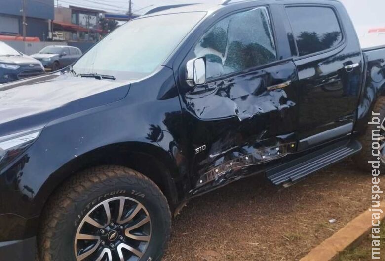 Motociclista morre e adolescente fica em estado gravíssimo após colisão com caminhonete