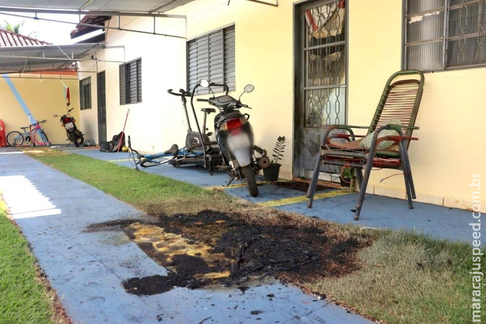 Mulher é intubada com queimaduras que fogo começou com cigarro
