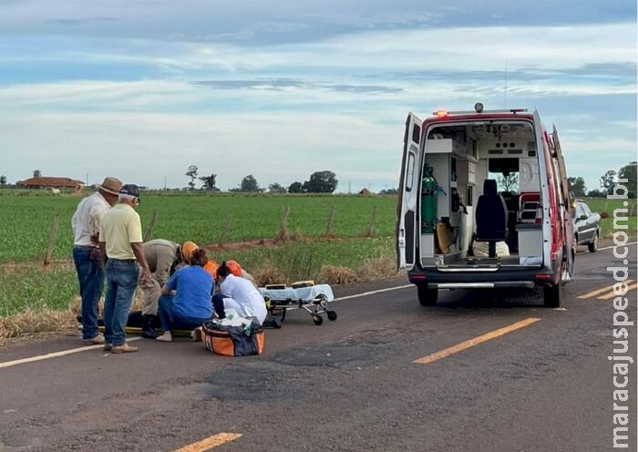 Mulher fratura o braço após queda de moto na MS-473