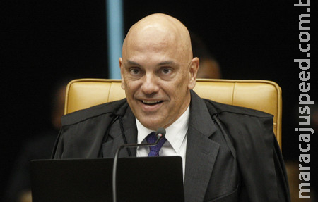 Policia Federal descumpre ordem de Alexandre de Moraes e não apreende passaporte de Bolsonaro 