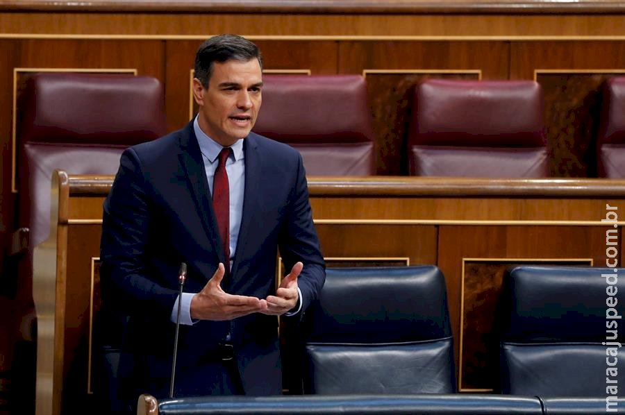 Primeiro-ministro da Espanha anuncia dissolução do parlamento e convoca novas eleições gerais Primeiro-ministro da Espanha anuncia dissolução do parlamento e convoca novas eleições gerais