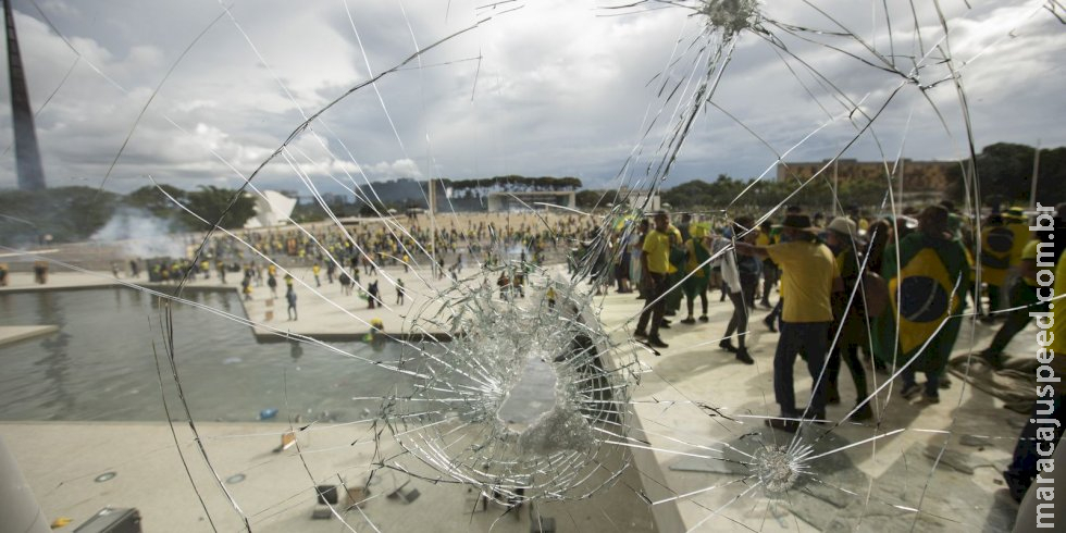 STF aceita denúncia e torna 1,1 mil pessoas réus por atos golpistas