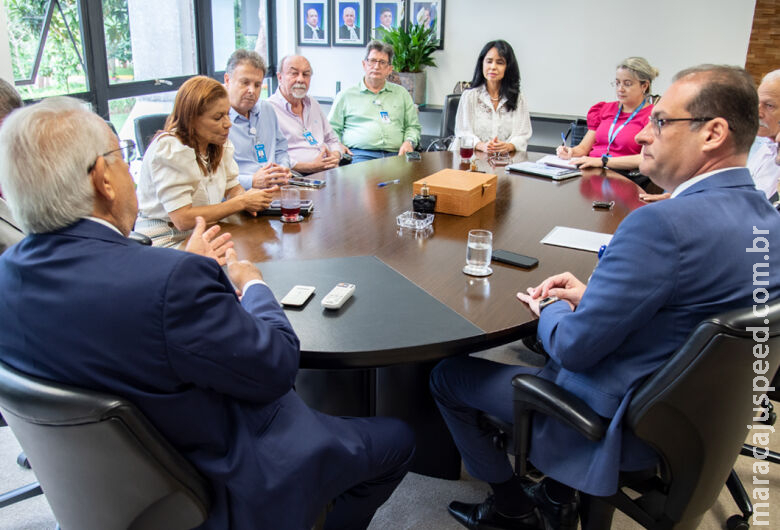 TCE-MS reúne secretária municipal e a direção da Santa Casa para discutir repasses da saúde