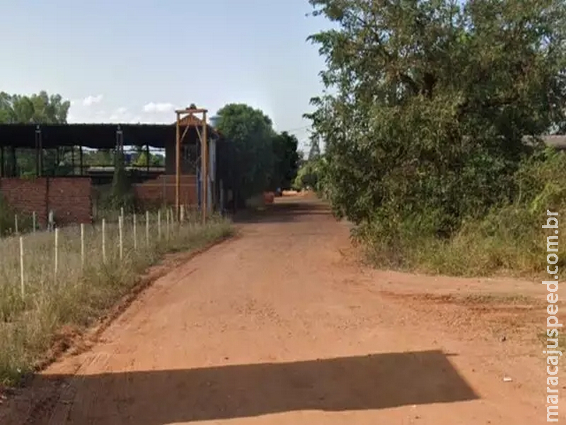 Vizinho encontra homem morto com lesões no pescoço e sinais de agressão