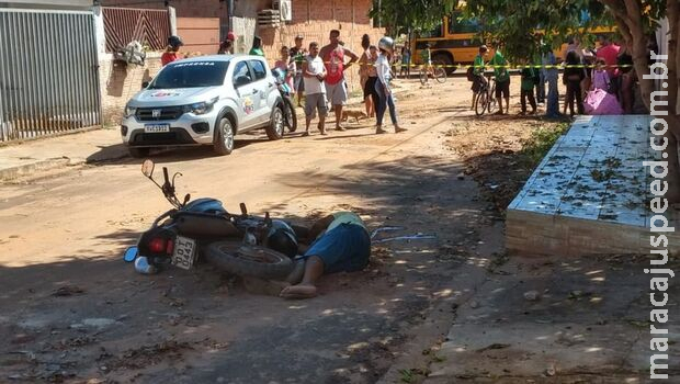Agiota é assassinado a tiros na porta de casa por pistoleiro em Coxim