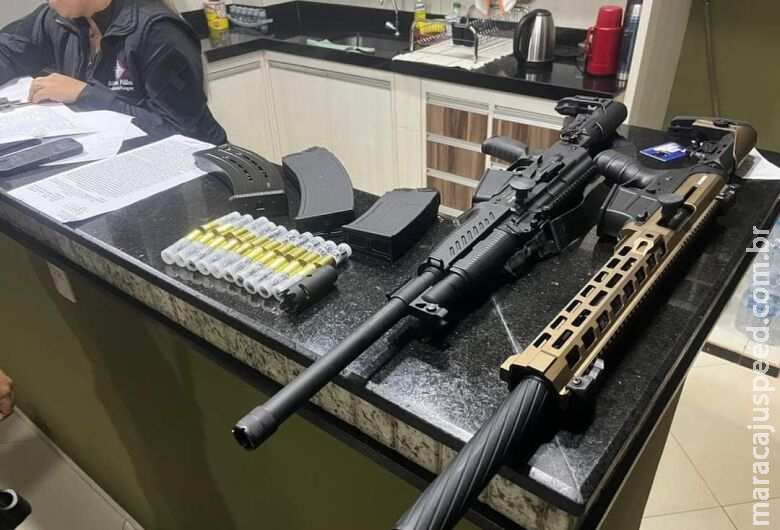 Brasileiro é preso com armas semiautomáticas na fronteira Brasileiro é preso com armas semiautomáticas na fronteira
