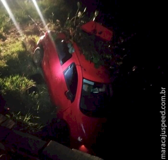 Casal morre após carro cair de ponte em Aquidauana Casal morre após carro cair de ponte em Aquidauana