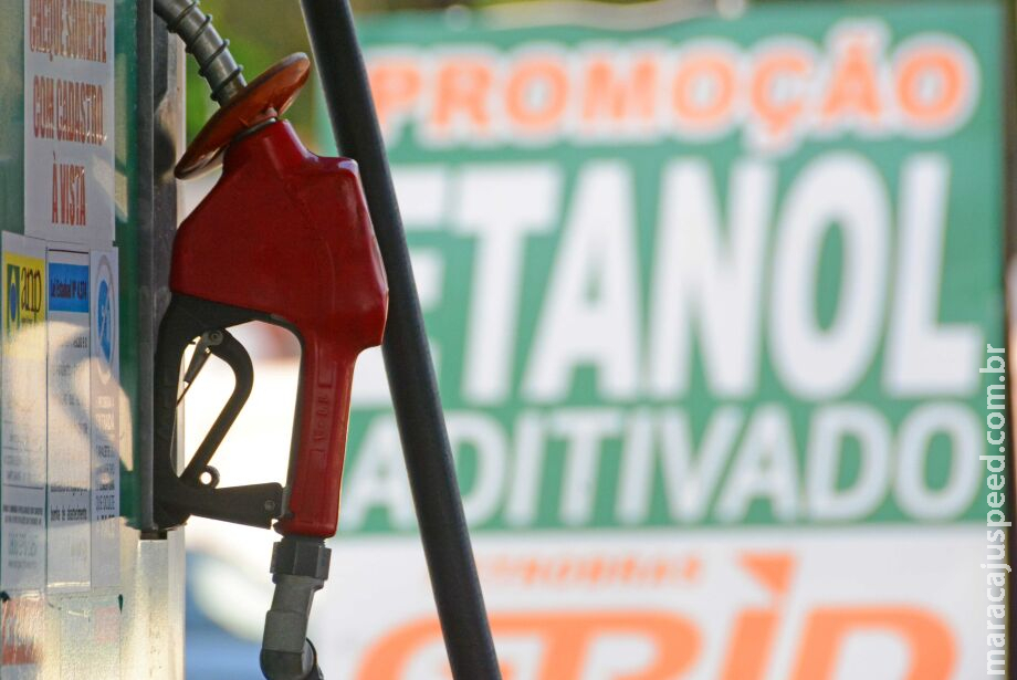 Com alta de R$ 0,27 na gasolina, etanol volta a compensar na Capital Com alta de R$ 0,27 na gasolina, etanol volta a compensar na Capital